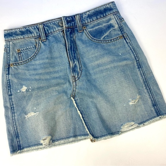GAP Denim Girl’s High Rise Light Wash Destructed Denim Jean Skirt size 12 - Picture 7 of 11